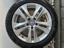 Fellne për mercedes 245/45/17
