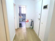 Shitet Apartament 2+1 (Buze Rruge Kryesore), Prane Spitalit