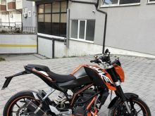 KTM DUKE 200