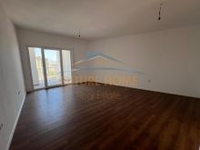 0692268458 Shitet, Apartament 2+1+2, Rruga e Barrikadave