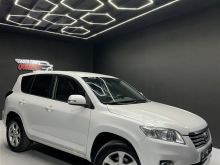 OKAZIONN TOYOTA RAV 4 2.2 NAFTE MANUAL 4x4 2011