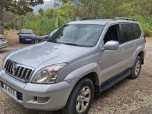 Land cruiser toyota