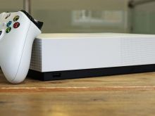 XBOX ONE S me Disk 40 loja Çmimi 145€ Transporti Gratis