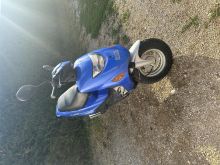 Shitet motorri 50 cc