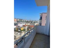 0697048060.Shitet, Apartament 1+1, Prane Kazazit, Durrës