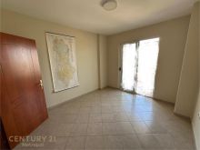 Shitet apartament 2+1+2 në Astir!