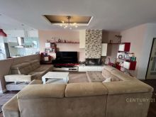 Shitet Apartament 2+1+2 te Selvia – Pallat i Ri me Ashensor
