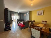 Shitet Apartament 2+1+2 dhe 3 Ballkone në Plazh Iliria