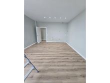 SHITET APARTAMENT 2+1 ME VERANDE NE DURRES !