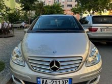 Shitet B Class 2.0 nafte 3500€