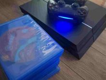 Shitet PlayStation 4 fat me 2 joysticka