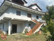 Shitet Vilë 3-kateshe në Shkozë, Tiranë - 450000€ | 460 m²