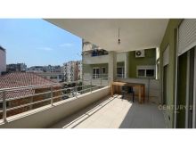 Shitet apartament 2+1 ne hyrje te Freskut!