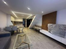 0695135860  Shitet, Duplex, Golden Park, Tirane.
