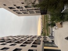 Shitet apartament 2+1+2+2 poste parkimi tek Liqeni i Thate