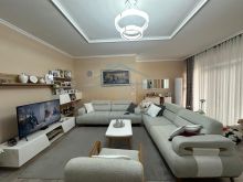 Shitet, Apartament 2+1+2+Verandë, Fresku, Tiranë.