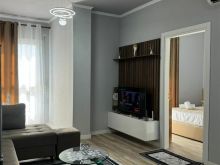 Shitet apartament 1+1
