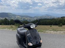 Shitet Skuteri Vespa 125 cc ngjendje te rregullt Rks 1 vit