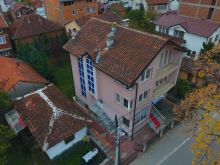 Shitet shtëpia luksoze 400m²- Lagja Haxhi Zeka, Pejë