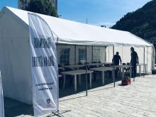 TENDA SHATORA  TAVOLINA DHE KARRIKA ME QERA     049 29 86 86