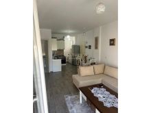 Shitet apartament 2+1 ne Kompleksin Lura 3 prane gjirit te L