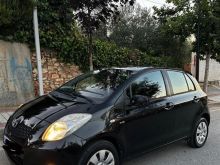 Toyota yaris automatike