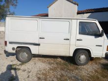 Mercedes Benz MB 100
