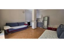 OFROJME APARTAMENT 1+1 PER SHITJE NE GOLEM!!! 150 METRA NGA
