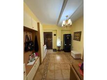 SHITET APARTAMENT 2+1 TEK STACIONI I TRENIT !!!