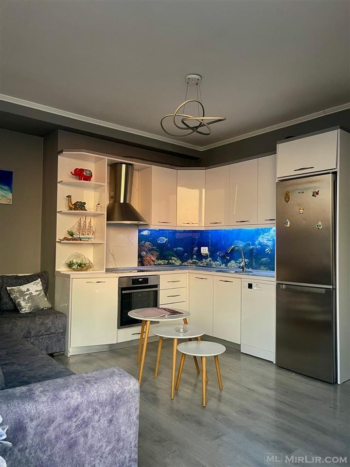 Apartament me qera ne Sarande \" Rruga Bilal Golemi\" - thumbnail 2