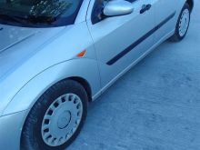 Ford fokus . Viti 2003. Letrat sapo prera per 1 vit.