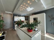 Shitet, Apartament 2+1+2, Bulevardi Zogu I, Tiranë.