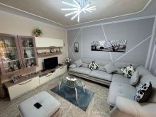 Kavaje,apartament  2+1 zona afer shkolles  \"Fiqiri Kurti\".