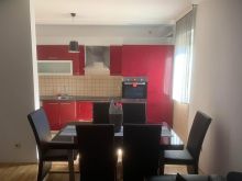 Shitet banesa 91 m² - e mobiluar