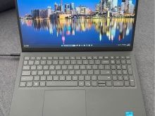 Shitet Llaptopi core i5 Gen 13,16GB RAM, 512SSD, 120HZ ekran