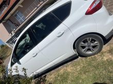 Shitet Ford max 2.0 disel