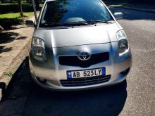 Shitet Toyota yaris