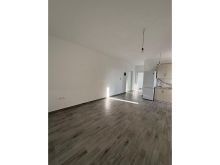 APARTAMENT 2+1 ,PER SHITJE NE \"TRANSBALLKANIKE\" VLORE!!!
