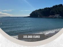 Shitet apartament 1+1 ne Himare buze deti