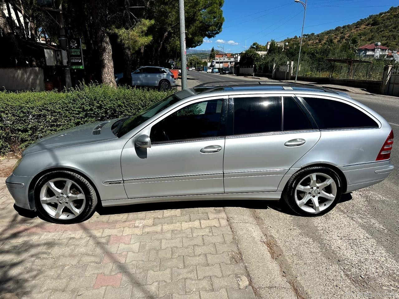 mercedes në Elbasan | Mercedes-Benz Vetura | MirLir.com