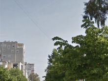 GARSONJERE PER SHITJE PRANE PALLATIT TE SPORTIT