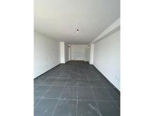 0695135860   Shitet, Apartament 2+1, Rruga 5 Maji, Tiranë