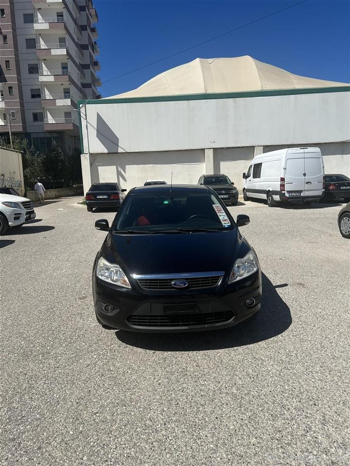FORD FOCUS TITANIUM ZVICRE