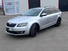 Shitet Skoda 2.0 Disel Automatik V 2015
