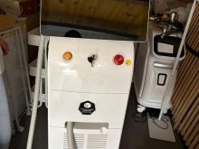 Aparat laser per estetike