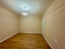 Shitet apartament 1+1 në Kombinat, rruga Fabrika e Qelqit