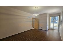 0696044408 Shitet, Apartament 2+1 , Vila e Zogut, Durres
