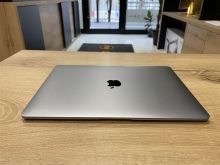 MACBOOK AIR SPACE GRAY / TOUCH ID