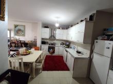 Shitet apartament 3+1+2 te Fresku