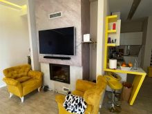 Shitet apartament 3+2+3 Penthouse ne Fresk